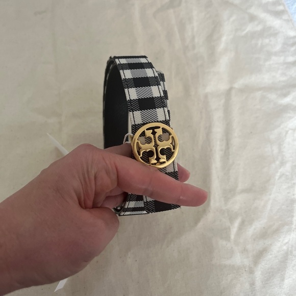 Tory Burch 1" Gingham Reversible Logo Belt XS. Reverses to black leather - Picture 8 of 13